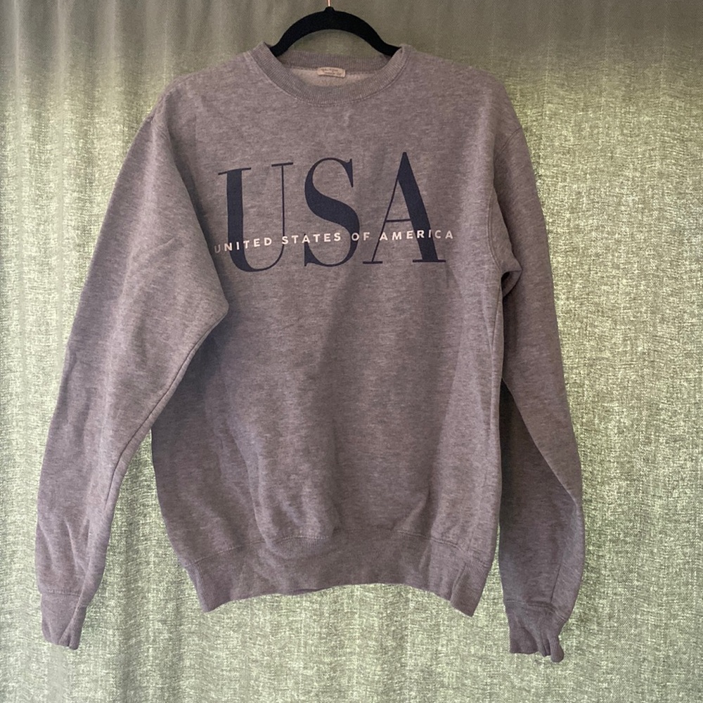 Brandy Melville Sweatshirt